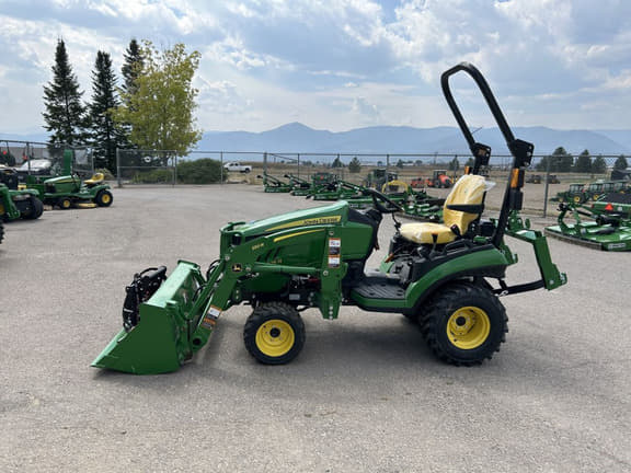 Image of John Deere 1025R equipment image 3
