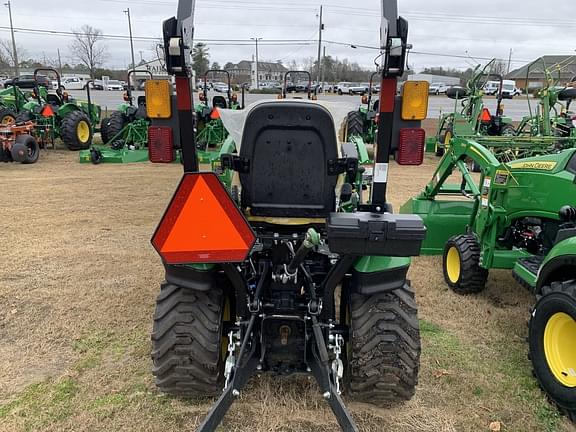 Image of John Deere 1025R equipment image 2