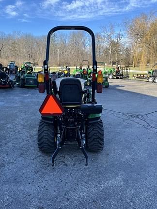 Image of John Deere 1025R equipment image 3