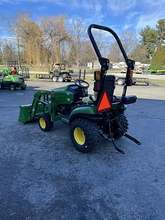 Image of John Deere 1025R equipment image 2