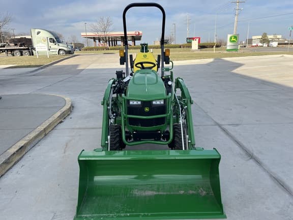 Image of John Deere 1025R equipment image 4