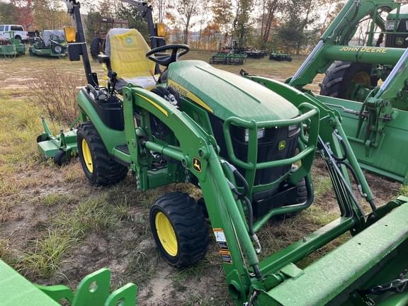 Image of John Deere 1025R equipment image 1