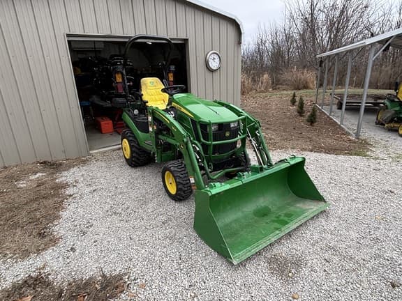 Image of John Deere 1025R equipment image 3