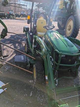 Image of John Deere 1025R equipment image 4