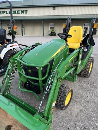 Image of John Deere 1025R equipment image 2