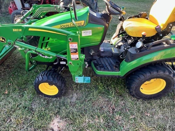 Image of John Deere 1025R equipment image 4