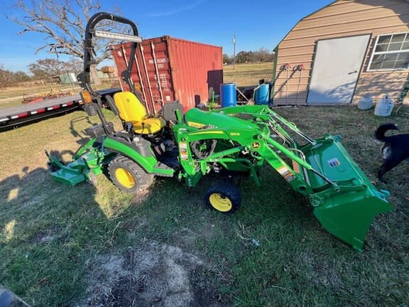 Image of John Deere 1025R equipment image 3