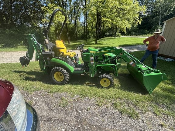 Image of John Deere 1025R equipment image 3