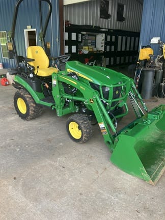 2023 John Deere 1025R Equipment Image0