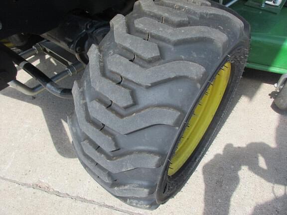 Image of John Deere 1025R equipment image 4