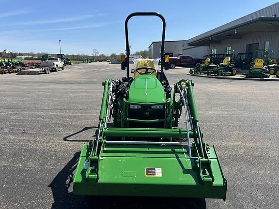 Image of John Deere 1025R equipment image 2