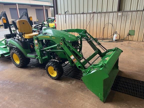 Image of John Deere 1025R equipment image 2
