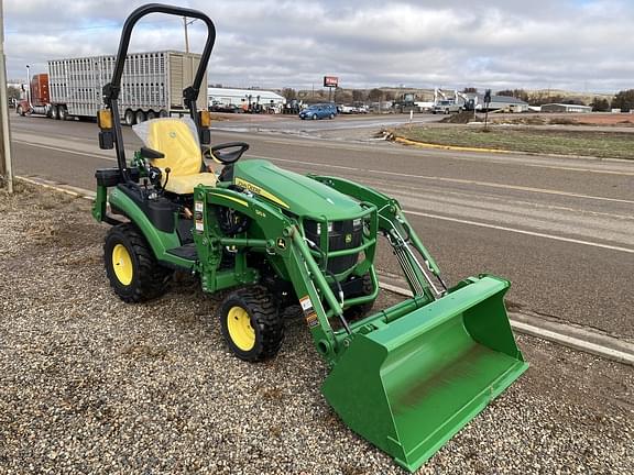 Image of John Deere 1025R equipment image 2