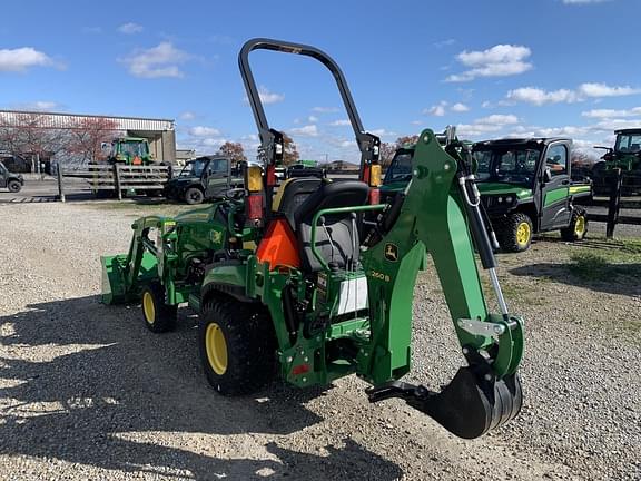 Image of John Deere 1025R equipment image 3