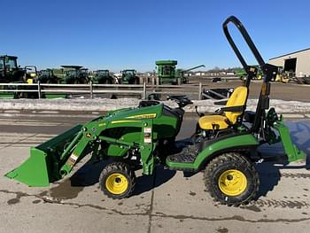 2023 John Deere 1025R Equipment Image0