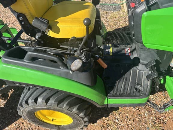 Image of John Deere 1025R equipment image 2