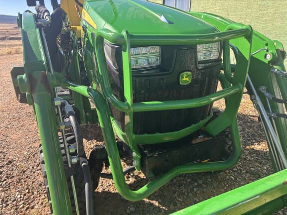 Image of John Deere 1025R equipment image 4