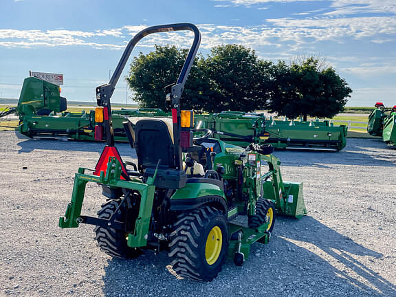 Image of John Deere 1025R equipment image 4