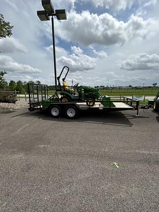 Image of John Deere 1025R equipment image 2