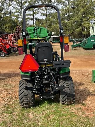 Image of John Deere 1025R equipment image 4