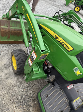 Image of John Deere 1025R equipment image 4