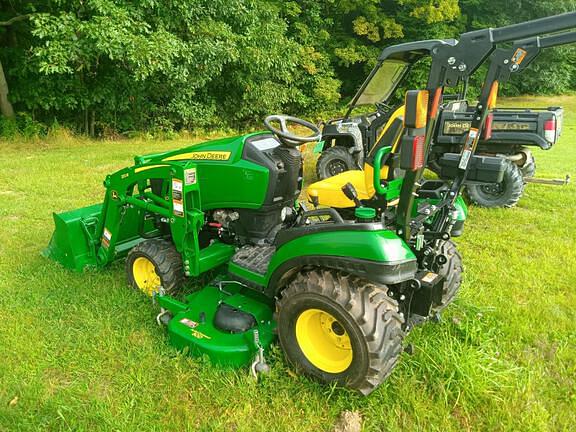 Image of John Deere 1025R equipment image 2