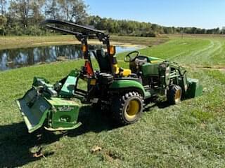 Image of John Deere 1025R equipment image 3