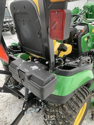 Image of John Deere 1025R equipment image 3