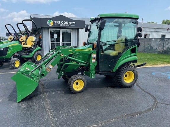 2023 John Deere 1025R Equipment Image0