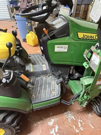 Image of John Deere 1025R equipment image 4