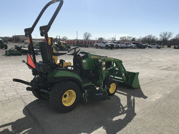 Image of John Deere 1025R equipment image 4