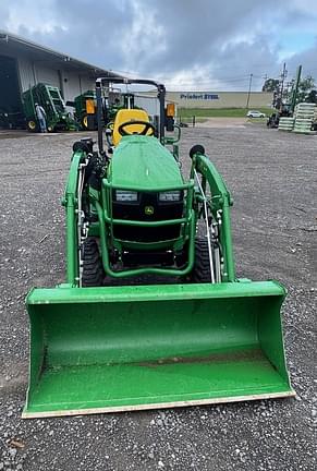 Image of John Deere 1025R equipment image 3
