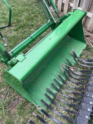 Image of John Deere 1025R equipment image 2