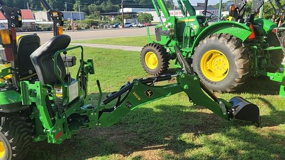 Image of John Deere 1025R equipment image 3