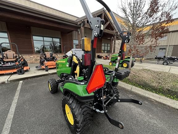 Image of John Deere 1025R equipment image 2