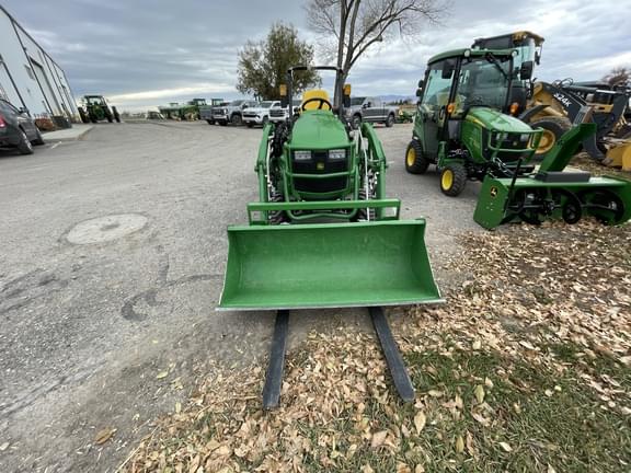 Image of John Deere 1025R equipment image 3