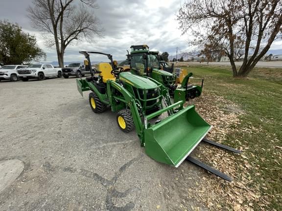 Image of John Deere 1025R equipment image 2