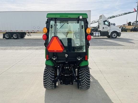 Image of John Deere 1025R equipment image 3