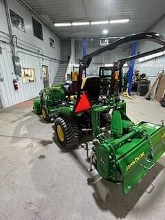 Image of John Deere 1025R equipment image 4