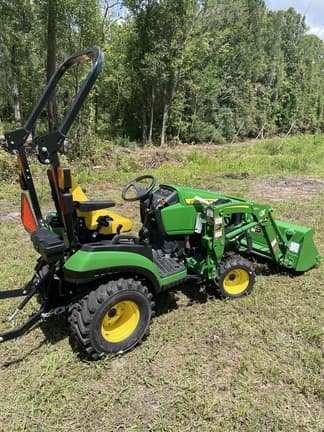 Image of John Deere 1025R Image 1