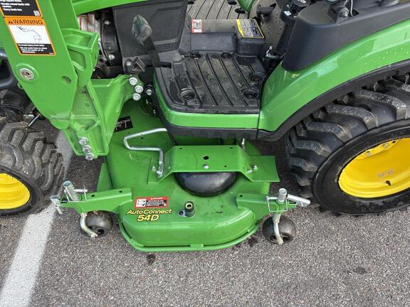 Image of John Deere 1025R equipment image 4