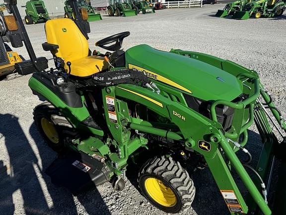 Image of John Deere 1025R equipment image 2