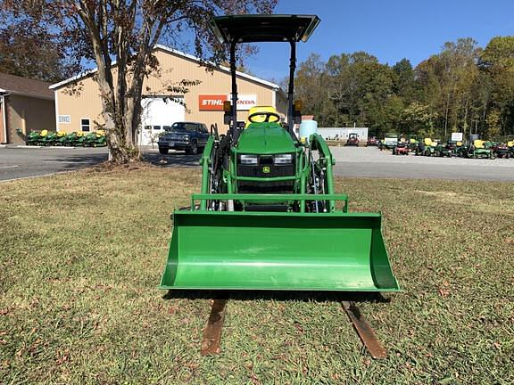 Image of John Deere 1025R equipment image 3