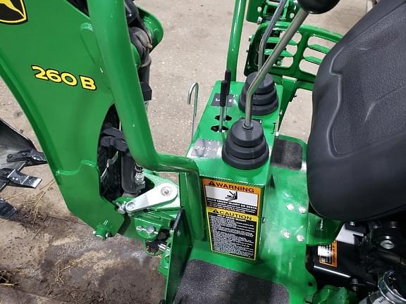 Image of John Deere 1025R equipment image 2