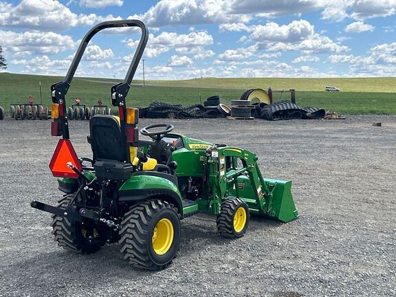 Image of John Deere 1025R equipment image 4