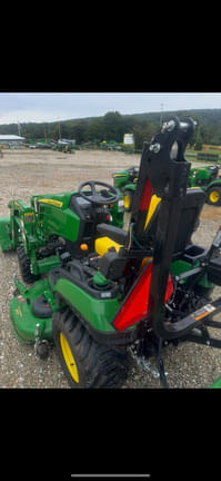 Image of John Deere 1025R equipment image 3