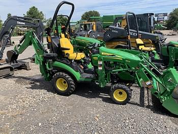 2023 John Deere 1025R Equipment Image0