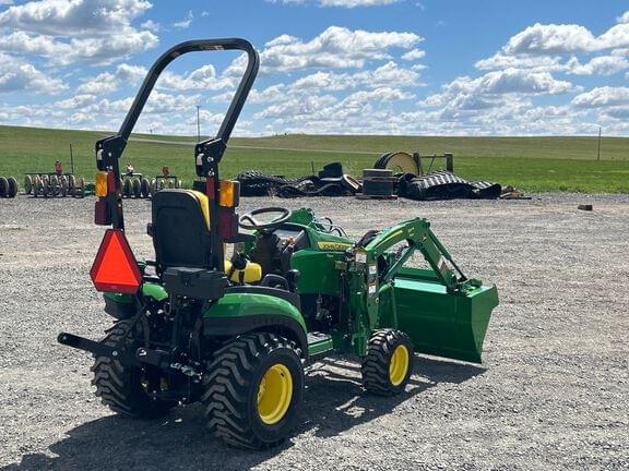 Image of John Deere 1025R equipment image 4