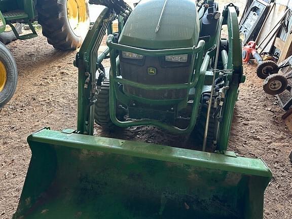 Image of John Deere 1025R equipment image 4