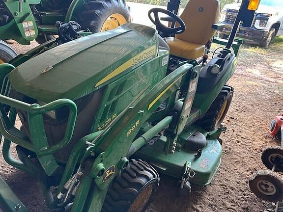 Image of John Deere 1025R equipment image 3